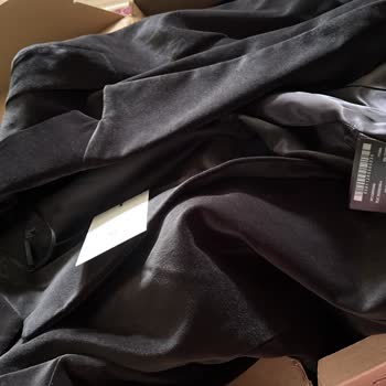 Zara Online Siparişimde Yanlış Renk Ceket Gönderimi Ve Sorunun Çözülememesi