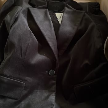 Zara Online Siparişimde Yanlış Renk Ceket Gönderimi Ve Sorunun Çözülememesi