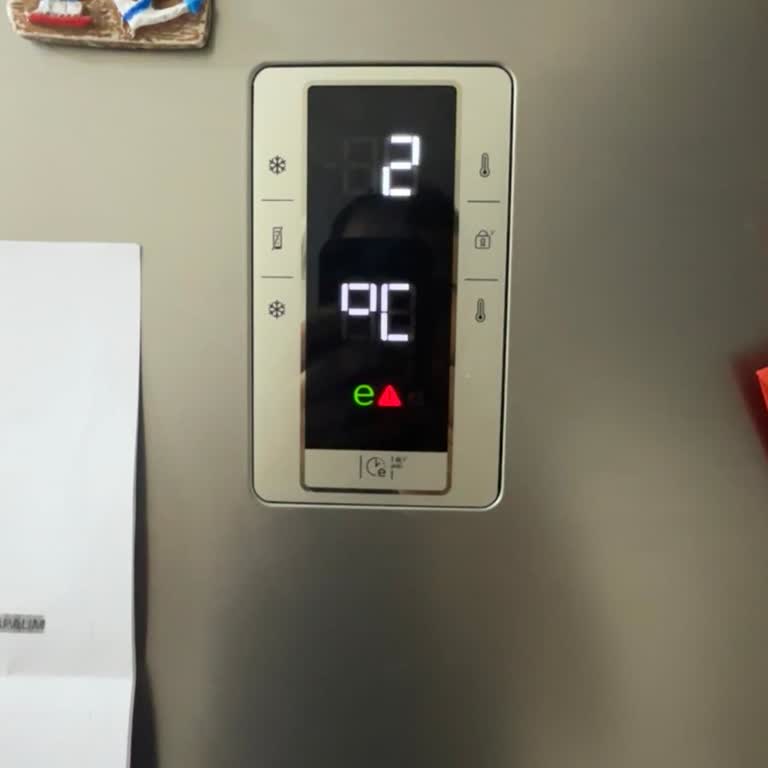 Arçelik Buzdolabım Sürekli Aynı Arızayı Veriyor, Servis Sorunu Çözemiyor