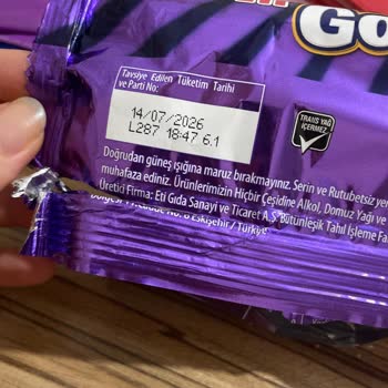 Eti Gong Paketinde Bilinmeyen Siyah Cisimler Çıktı