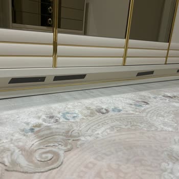 Aylarca Kırık Aynalı Dolapla Mağdur Edildim, Çözüm Sunulmuyor