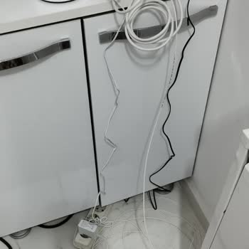 Özensiz Kurulum Nedeniyle Evimde Hasar Oluştu, Sorunun Giderilmesini İstiyorum