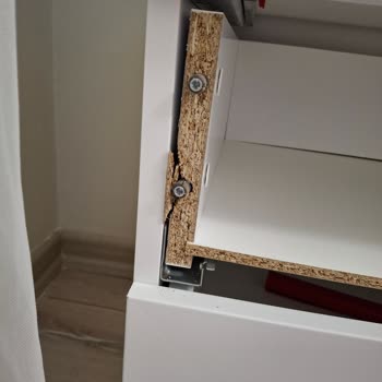 Kırık Çekmeceli Şifonyer İçin Haksız Ücret Talebi