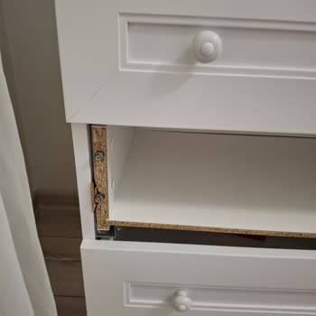 Kırık Çekmeceli Şifonyer İçin Haksız Ücret Talebi