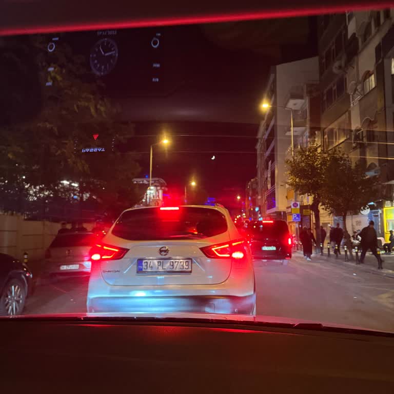 Zeytinburnu Marmaray Geçişinde Yoğun Trafik Ve Güvenlik Sorunu