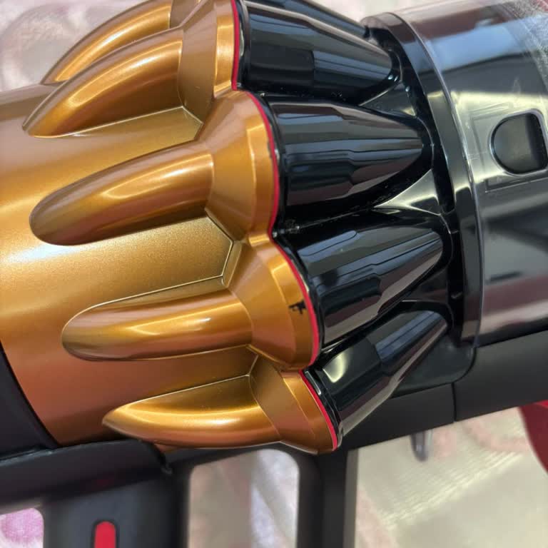 Dyson Süpürgede Renk Kabarması Ve Kullanıcı Hatası İddiası Nedeniyle Mağduriyet