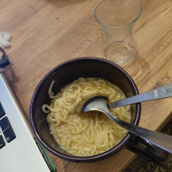 Tadı Ve Kokusu Bozuk Olan Noodle İçin İnceleme Talebi