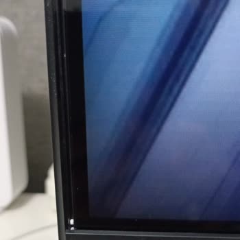 Arızalı Televizyon Ekranı Ve Yetersiz Servis Hizmeti Nedeniyle Ürün Değişimi Talebi
