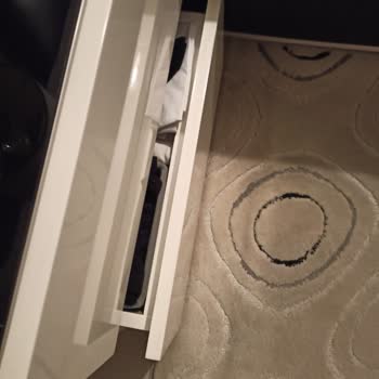 Çekmece Bas Çek Kilitlerinin Plastik Parçaları Kırılıyor, Yedek Parça Bulunamıyor