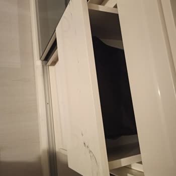 Çekmece Bas Çek Kilitlerinin Plastik Parçaları Kırılıyor, Yedek Parça Bulunamıyor