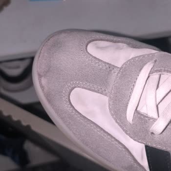 Deichmann Almış Olduğum İki Çift Adidas Ayakkabı Şikayeti