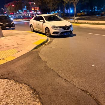 Bisiklet Yolu Düzenlemesi Park Sorununu Artırdı