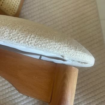 Kısa Sürede Deforme Olan Masa Ve İlgisiz Firma Yaklaşımı