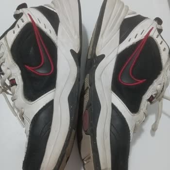 Nike Air Monarch IV Ayakkabıda Kısa Sürede Burun Kısmında Açılma Sorunu