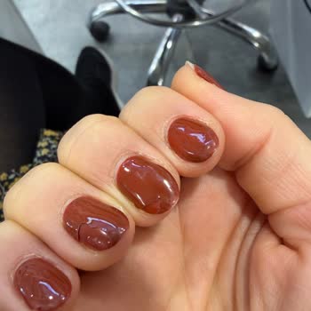 Kalıcı Oje İki Günde Soyuldu, Mağaza Çözüm Sunmadı