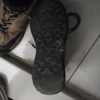 6 Ayda Tabanı Eriyen Ayakkabıya Greyderden Kullanıcı Hatası Cevabı Ve Kırıcı Yaklaşım