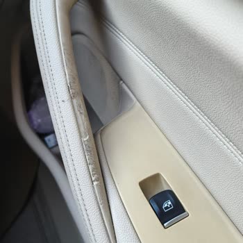 BMW 5.20i Kapı Kolu Kendiliğinden Eridi Servis Ücret İstedi Çözüm Sunulmadı