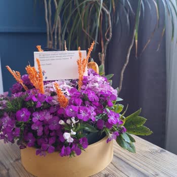 Görselden Farklı Ve Kalitesiz Çiçek, İade Talebim Var!