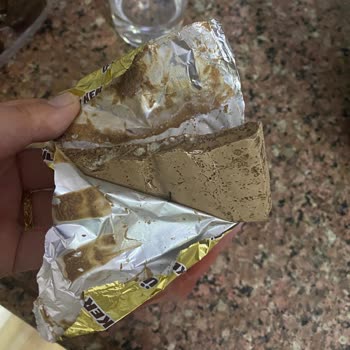 Tarihi Geçmemiş Ülker Kare Çikolatada Küf Ve Bozulma Şoku