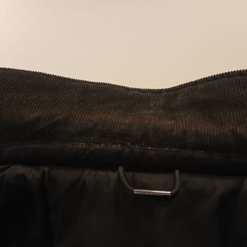 Aldığım Mont Kısa Sürede Soldu Ve Tiftiklendi Firma Sorumluluk Almadı