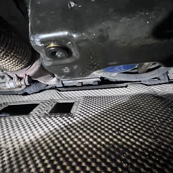 Yetkili Servis Bakım Hatası Sonrası Yağ Kaçağı Ve Mağduriyet