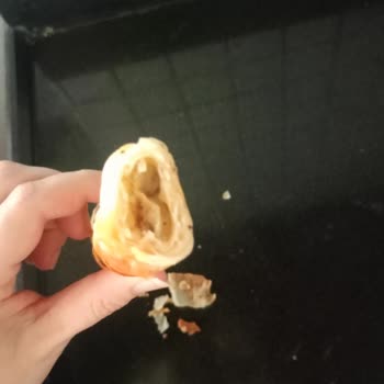 Migros Bozuk Börek Satışı Nedeniyle Yaşanan Mağduriyet Ve Hayal Kırıklığı