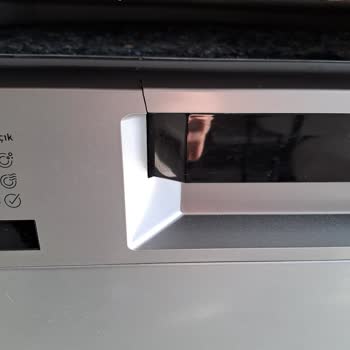 Bulaşık Makinesi Kapağında Tekrar Eden Çatlak Ve Boya Akması Sorunu