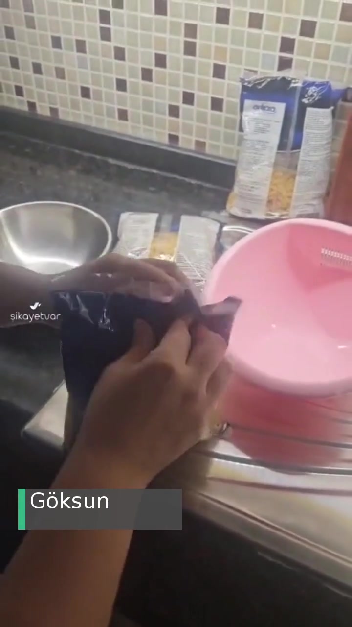 Nuh'un Ankara Makarnası Kurtlu Çıktı! videonun kapak resmi