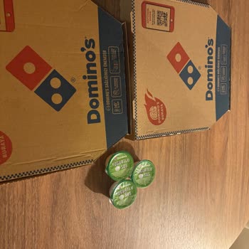 Domino's Pizza Mecidiyeköy Şubesinden İki Farklı Siparişte Yanlış Ürün Ve Eksik Sos Teslimatı!