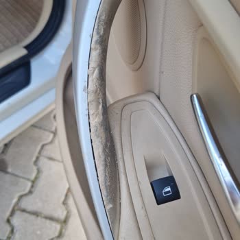 BMW 320d Xdrive Kapı Kolu Deformasyonu Ve Müşteri Hizmetleri Sorunu