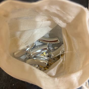 Kopuk Ve Hatalı Kolye, İletişimsizlik Ve Mağduriyet