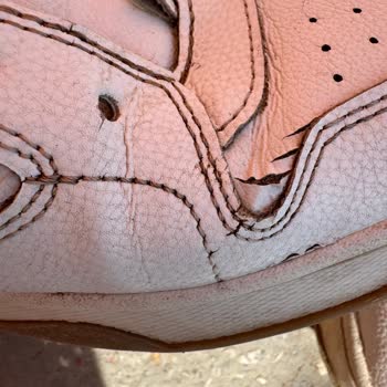 Kısa Sürede Deforme Olan Ayakkabı Ve Zorlu İade Süreci Nedeniyle Mağduriyet