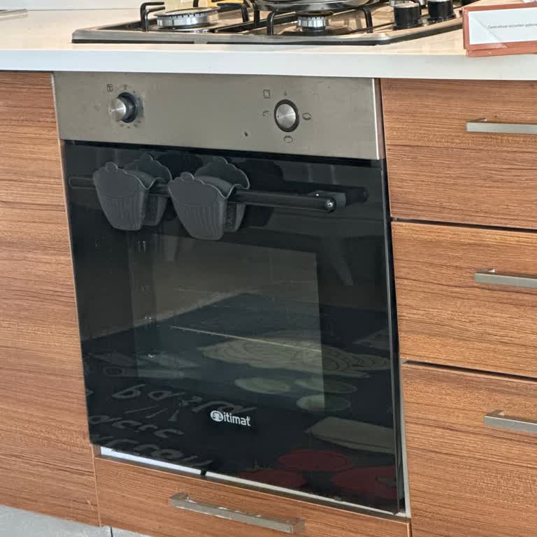 Arızalı Fırın Ve Yetersiz Teknik Servis Nedeniyle Güvenlik Riski