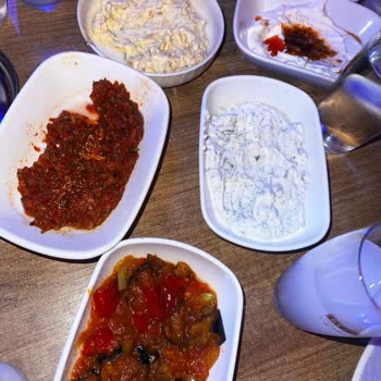 Hijyen Sorunları Ve Baskıcı Personel Nedeniyle Yaşanan Olumsuz Mekan Deneyimi