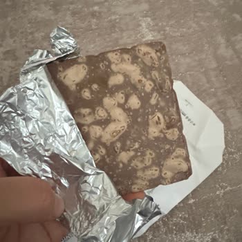 Bozuk Çikolata Deneyimi Ve Ürün Güvenliği Endişesi