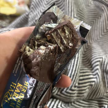 Aldığım Çikolata Bozuk Çıktı Sağlığım İçin Endişelendim