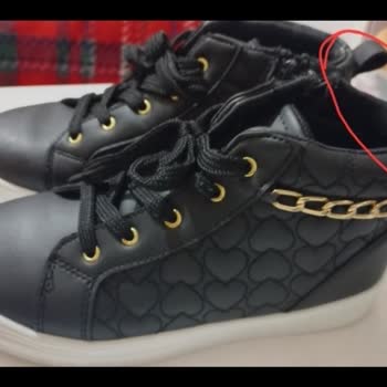 Çocuğumun Ayağını Acıtan Bot İçin İade Ve Değişim Yapılmıyor