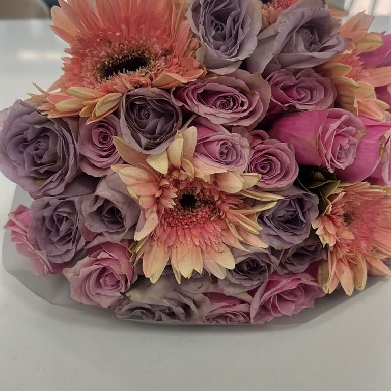 Görselle Uyuşmayan Soluk Çiçek Ve Müşteri Hizmetlerine Ulaşılamaması