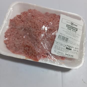 Köfteci Yusuf Son Kullanma Tarihi Yaklaşmış ve Renk Değişimi Olan Kıyma Gönderildi