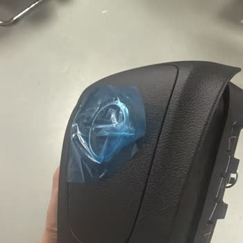 Opel Meriva Airbag Değişiminde Renk Uyumsuzluğu Ve Eksik Bilgilendirme