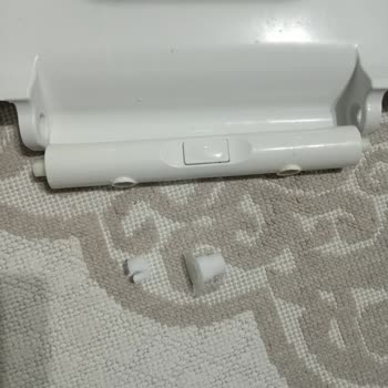 Klozet Kapağı Menteşe Kırılması Nedeniyle Parça Temin Talebi