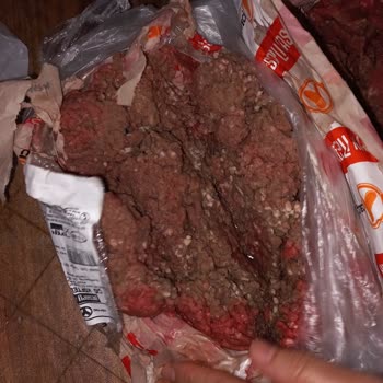 Köfteci Yusuf Aldığım Et Bozuk Çıktı Firma Dönüş Yapmadı Sağlığımız Tehlikeye Girdi