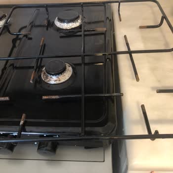 Satın Aldığım Set Üstü Ocak Kısa Sürede Paslandı, İade Talebim Karşılanmadı