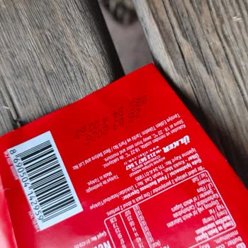 Son Kullanma Tarihi Geçmemiş Çikolatada Küf Benzeri Oluşumla Karşılaştım