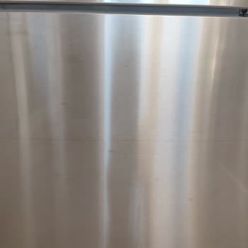 Siemens Buzdolabı Kapağında Erken Renk Bozulması ve Yetersiz Garanti Desteği