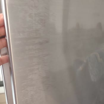 Siemens Buzdolabı Kapağında Erken Renk Bozulması ve Yetersiz Garanti Desteği