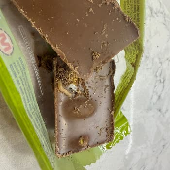 Migros'tan Aldığım Çikolatada Kurt Çıktı, Sağlığımız Tehlikeye Girdi