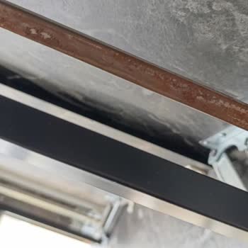 Kısa Sürede Paslanan Mutfak Masası Ve Çözüm Eksikliği