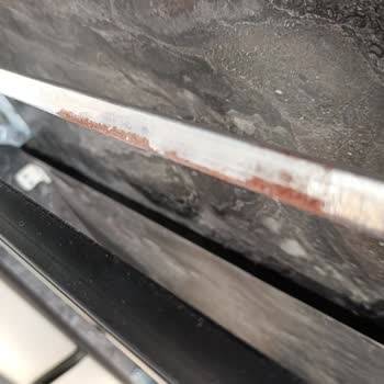 Kısa Sürede Paslanan Mutfak Masası Ve Çözüm Eksikliği