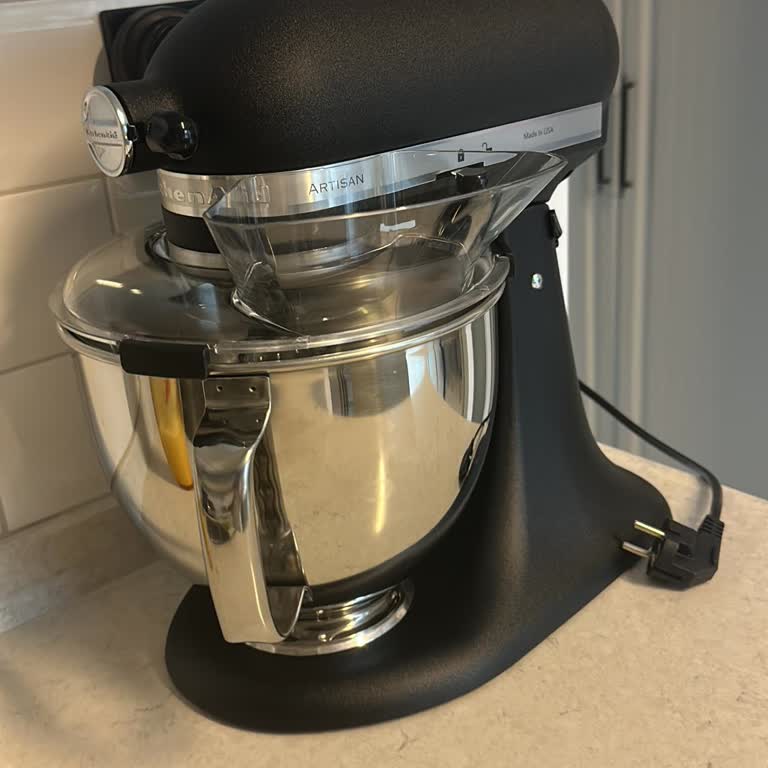 KitchenAid Stand Mixer Gets Hot Fast, Even Reverses on Its Own